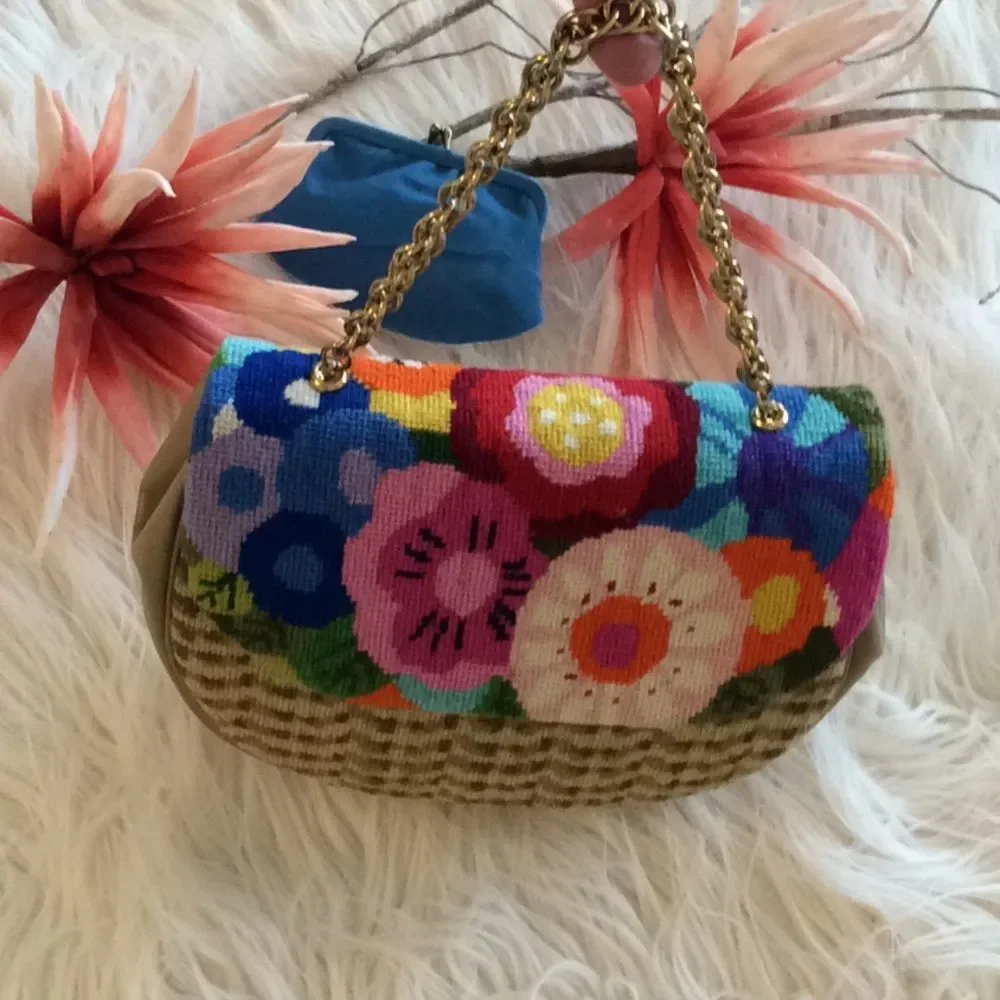 UNIQUE 💞GORGEOUS purse 💞 - Picture 1 of 16